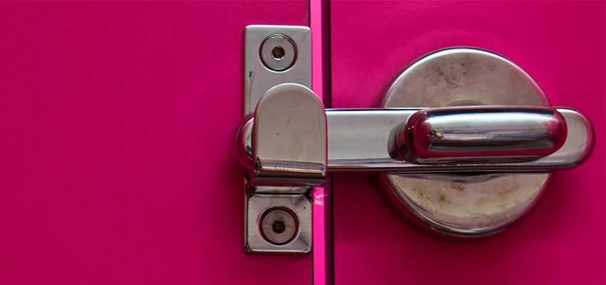 Childproof Gate Lock in South Oroville, California